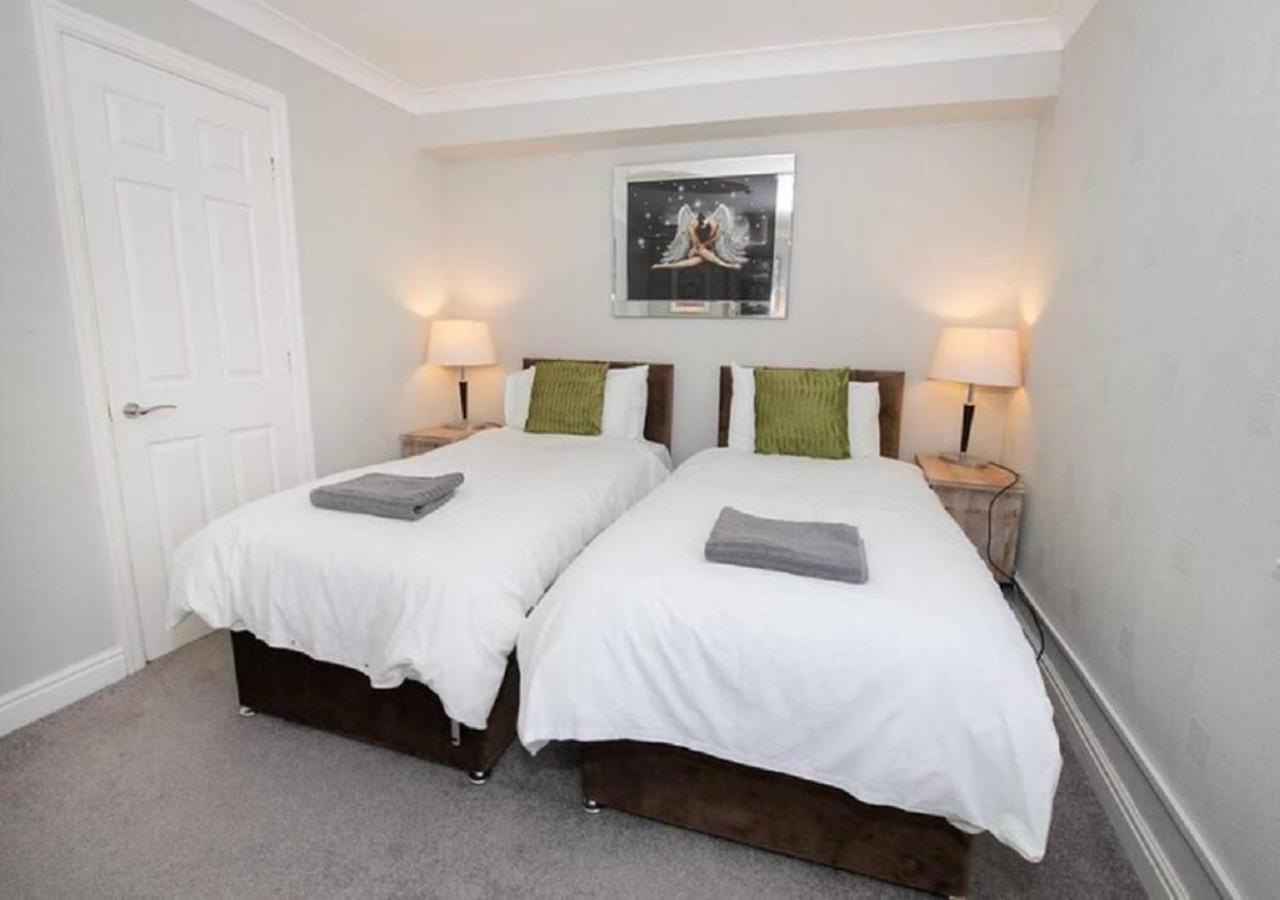 Pelican-stylish 2-bed Close To & Town Appartement *